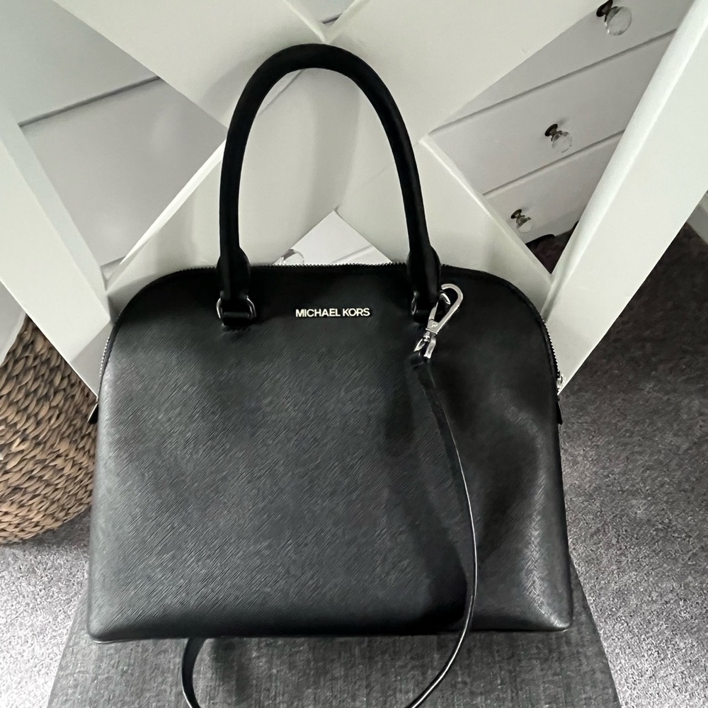 Michael Kors Black Crossbody Bag with Saffiano Leather